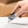 CUTTER AUTORETRACTIL CON HOJA ACERO SK5 CARCASA DE ALUMINIO DISEÑO ERGONOMICO, CUCHILLO SEGURIDAD, CUTTERS SEGURIDA