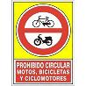 SEÑAL 423 ALUM.295X210PR.CIR.MOTO.BICI PROHIB.CIRC.MOTOS, BICLETAS Y CLICLOMOTORES