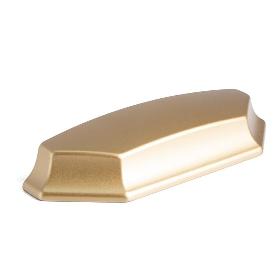 TIRADOR ZAMAK CONCHA SINAI ACABADO ORO SATINADO DIST. AGUJERO DIST. 96MM.