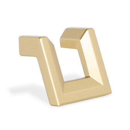 TIRADOR ZAMAK MODELO CELSO ACABADOS NEGRO MATE Y ORO SATINADO ACABADO ORO SATINADO DIST. AGUJERO DIST. 32MM.