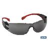 GAFAS SEGURIDAD SUPER LIGERA 18GRS LENTE OSCURA